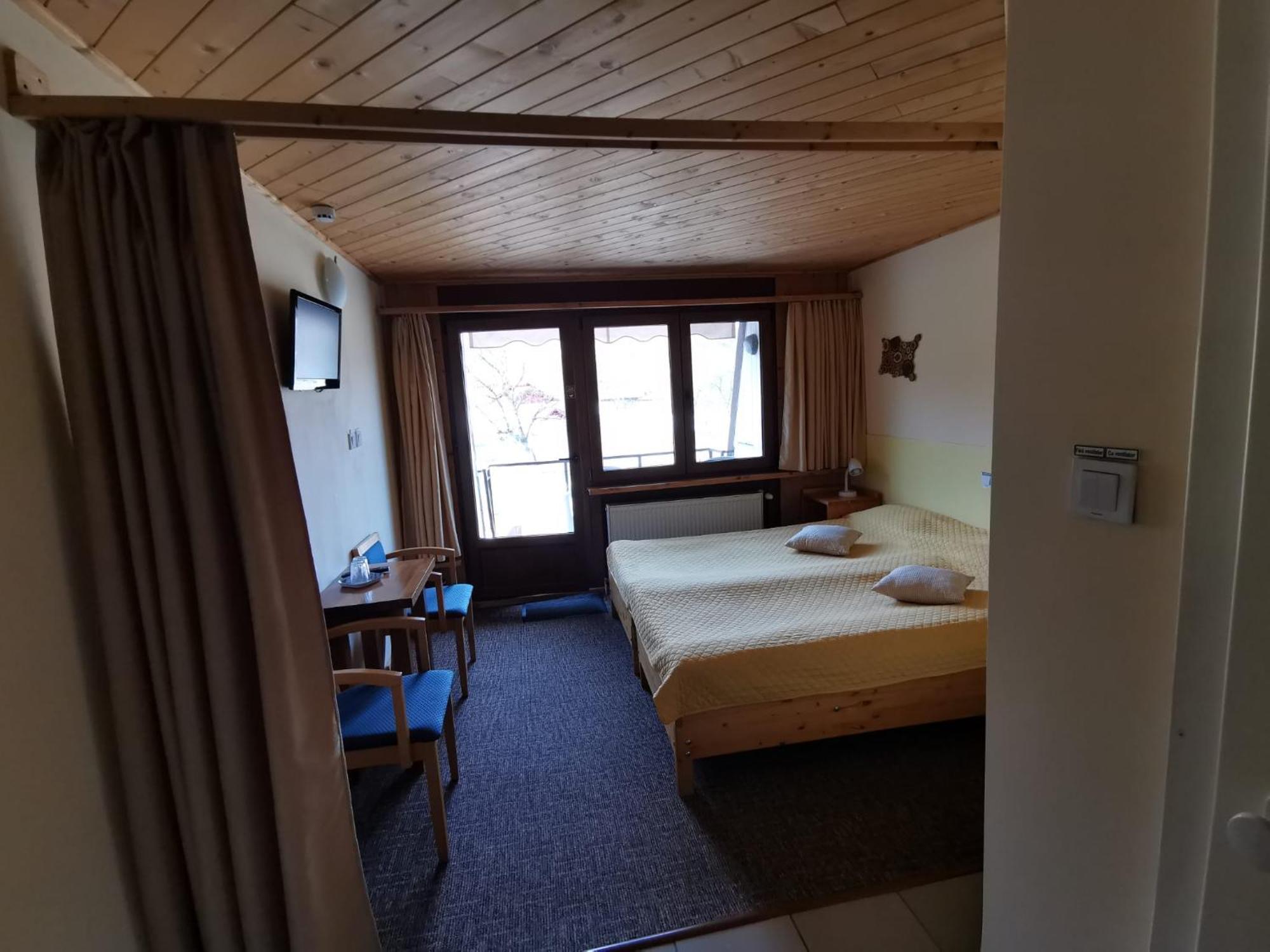 Pensiunea Valea Lupului Valea Lupului  Luaran gambar